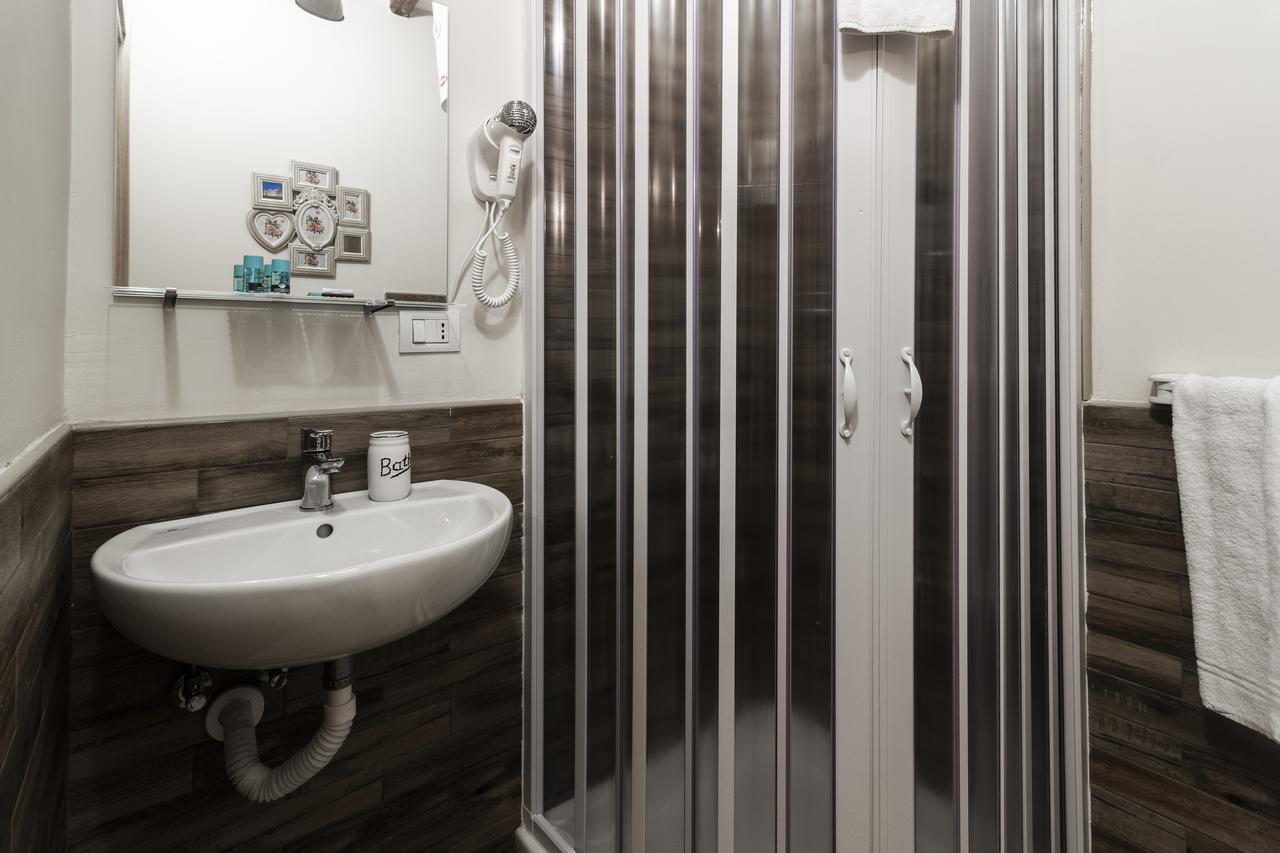 Bed and Breakfast Flori'S Виареджо Экстерьер фото
