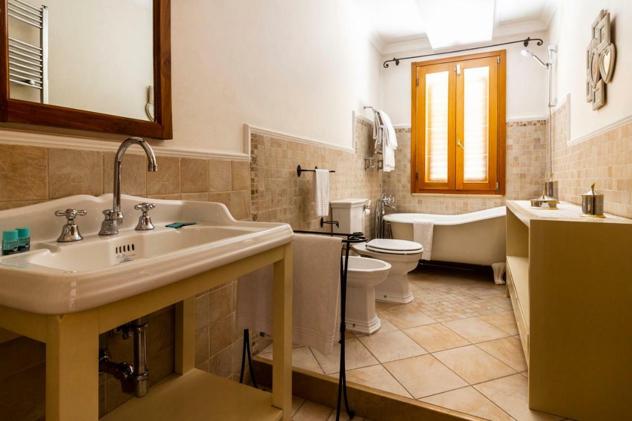 Bed and Breakfast Flori'S Виареджо Экстерьер фото
