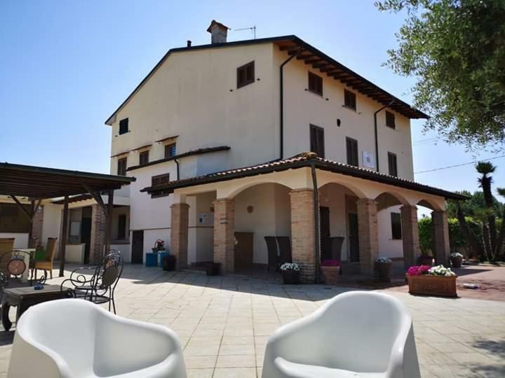 Bed and Breakfast Flori'S Виареджо Экстерьер фото